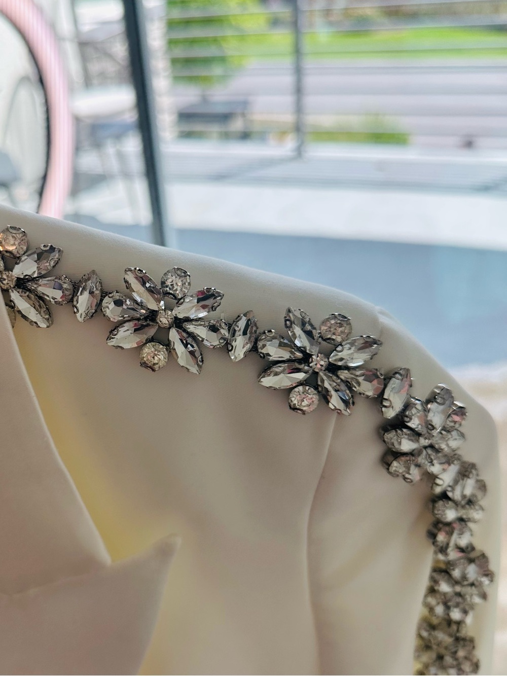 NADINE MERABI DAVINA White Embellished Crystal-Trim Blazer - Picture 5 of 9